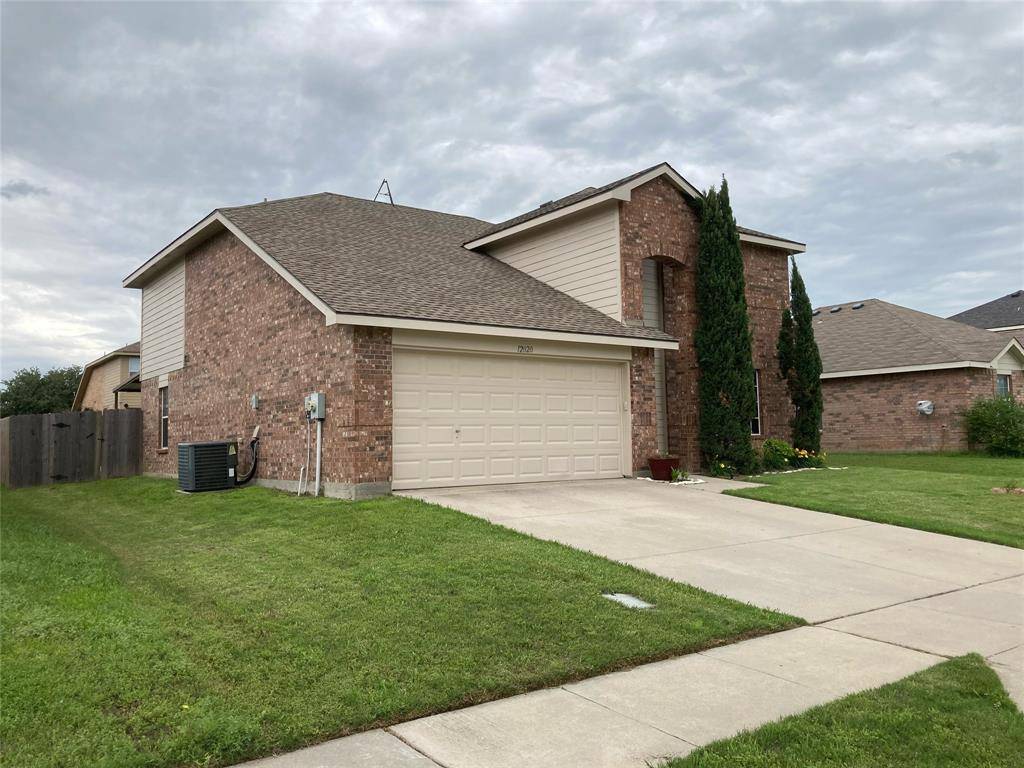 12020 Shine Avenue, Rhome, TX 76078