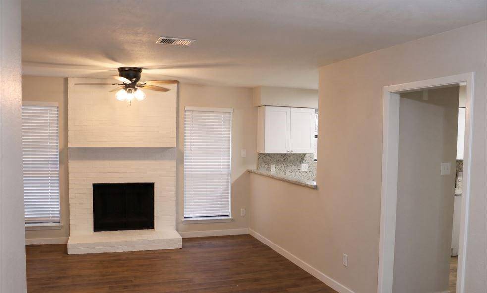 728 Cory Street, Grapevine, TX 76051