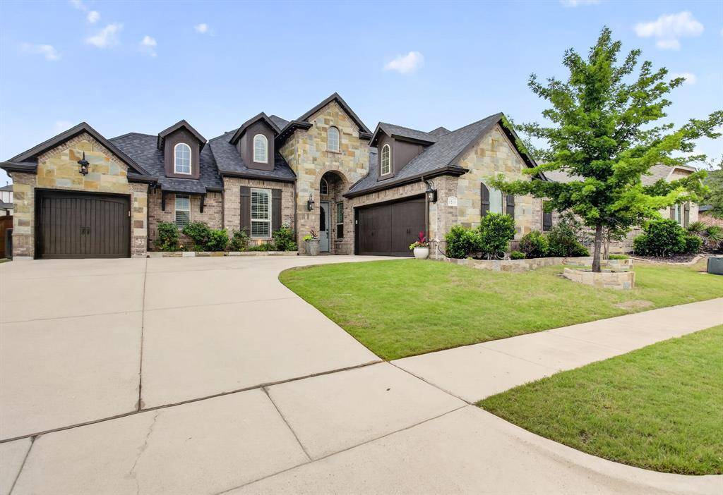 1213 Teton Drive, Burleson, TX 76028
