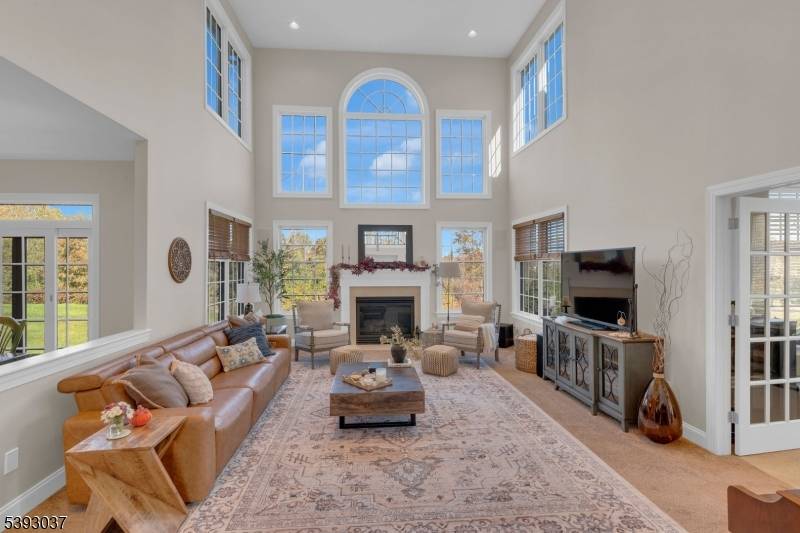 1 Surrey Ln, West Amwell Twp., NJ 08530