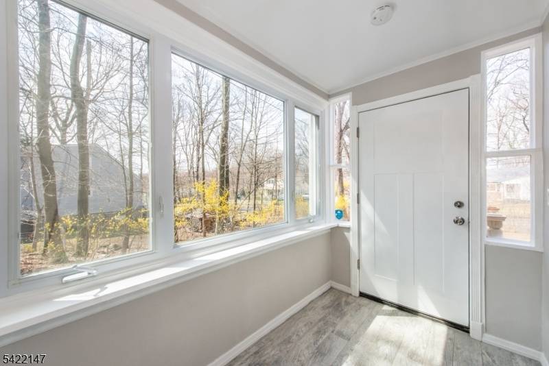 19 Homestead Rd, Jefferson Twp., NJ 07849