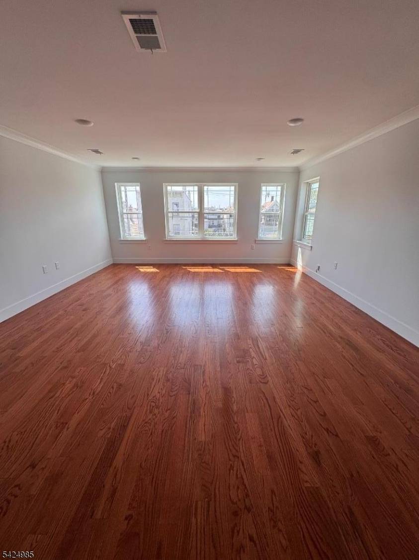 123 E Jersey St #2, Elizabeth City, NJ 07206