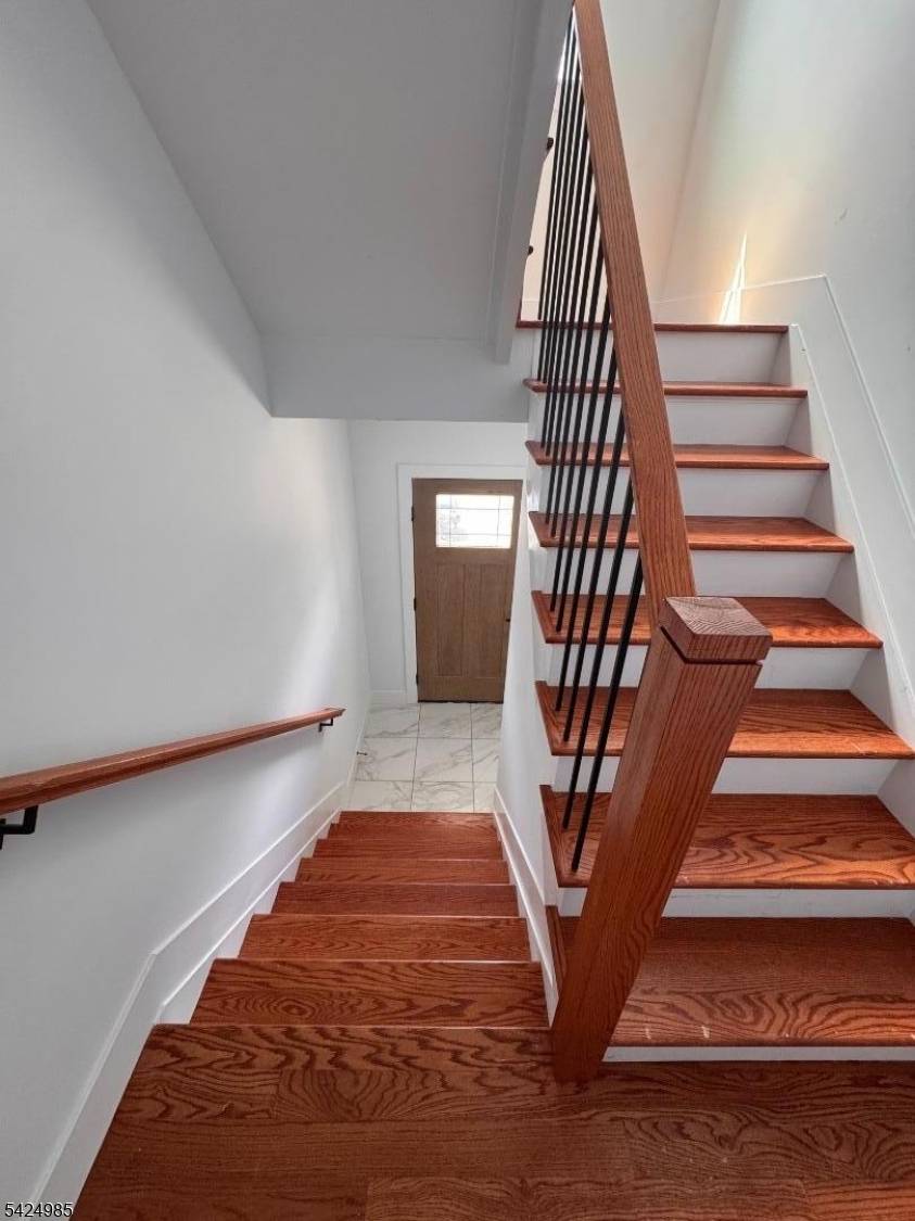 123 E Jersey St #2, Elizabeth City, NJ 07206