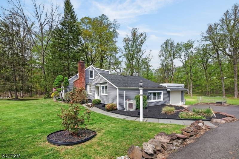 2217 Brookside Dr, Bridgewater Twp., NJ 08836