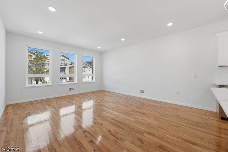68 Sherman Ave, Newark City, NJ 07114