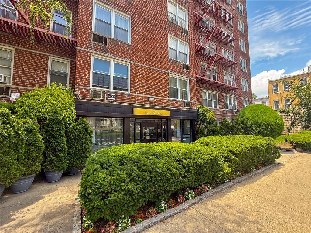 720 East 31st ST #5K, Brooklyn, NY 11210