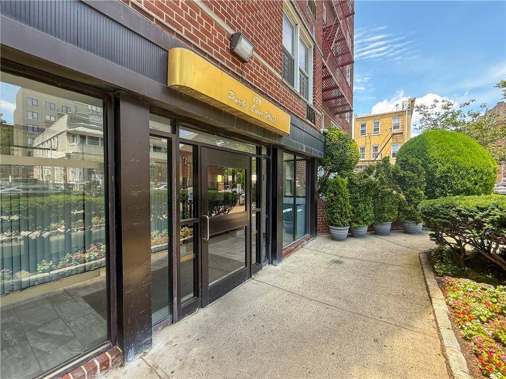 720 East 31st ST #5K, Brooklyn, NY 11210