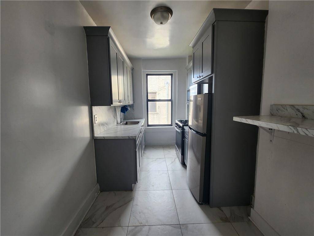 8320 Bay Pkwy #B46, Brooklyn, NY 11214