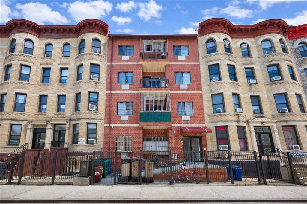 422 49th ST #1F, Brooklyn, NY 11220