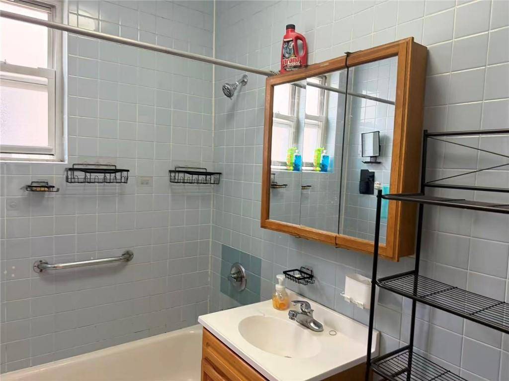 8682 15th AVE, Brooklyn, NY 11228