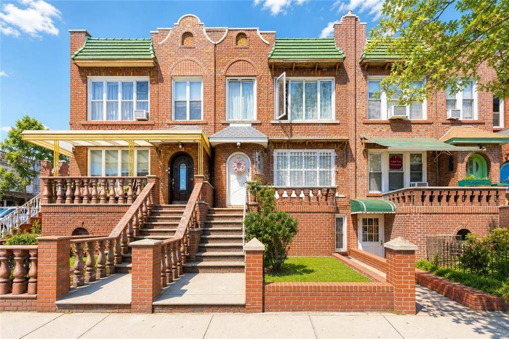 251 Avenue P, Brooklyn, NY 11204