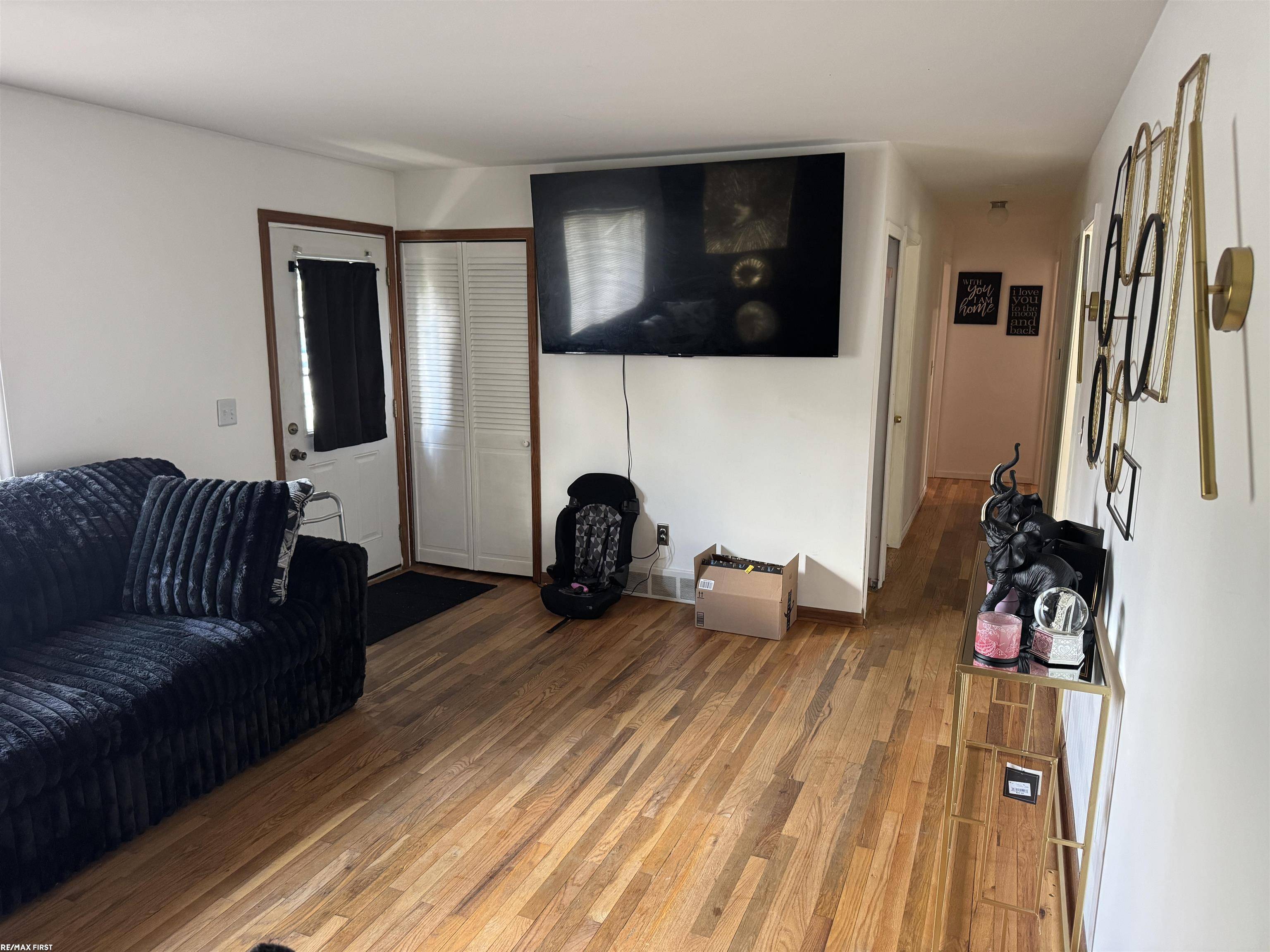 6095 S Mohawk AVE, Ypsilanti Twp, MI 48197