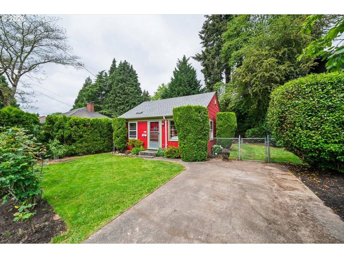4015 SE TENINO ST, Portland, OR 97202
