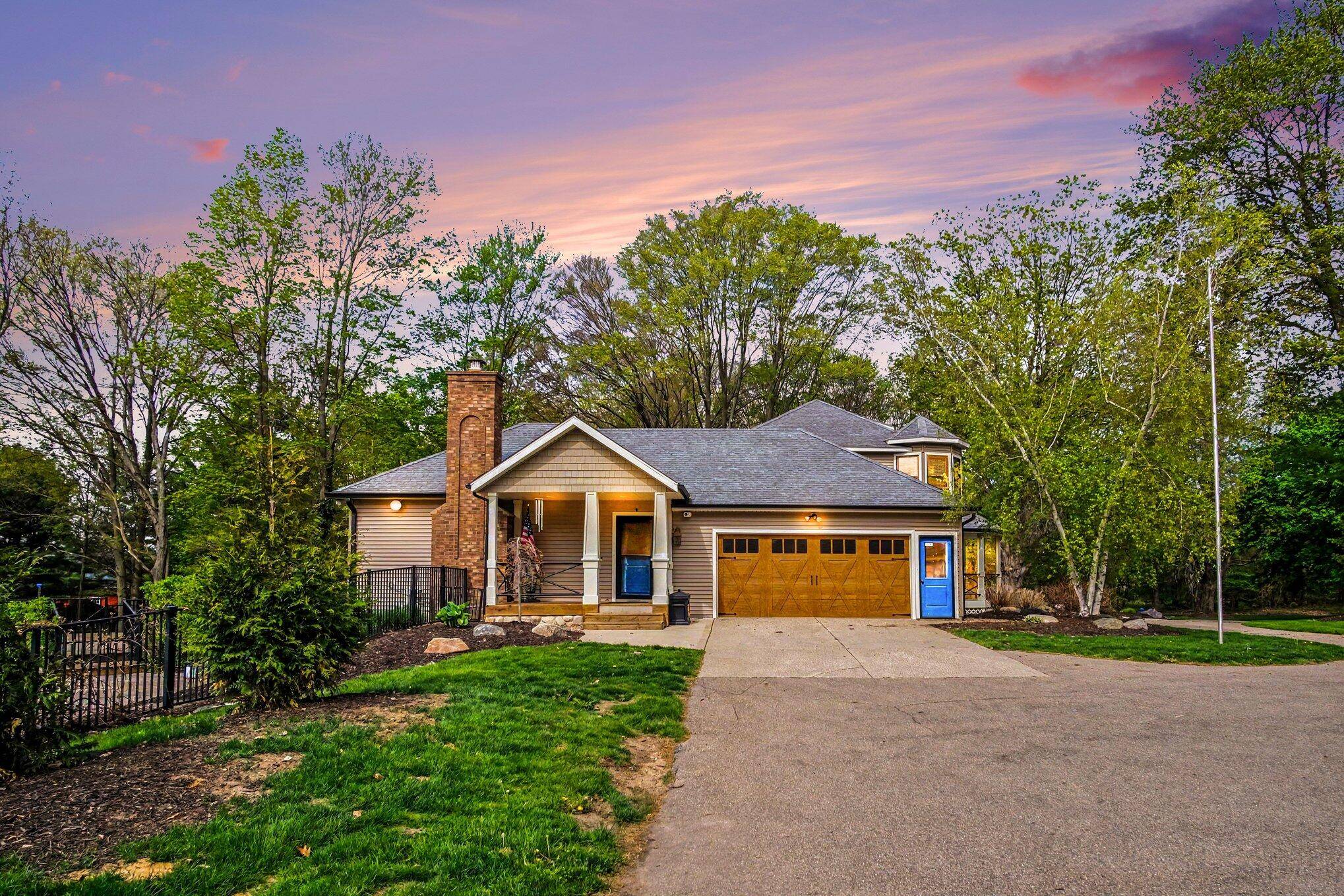 5030 Rosewood LN, Blendon Twp, MI 49426