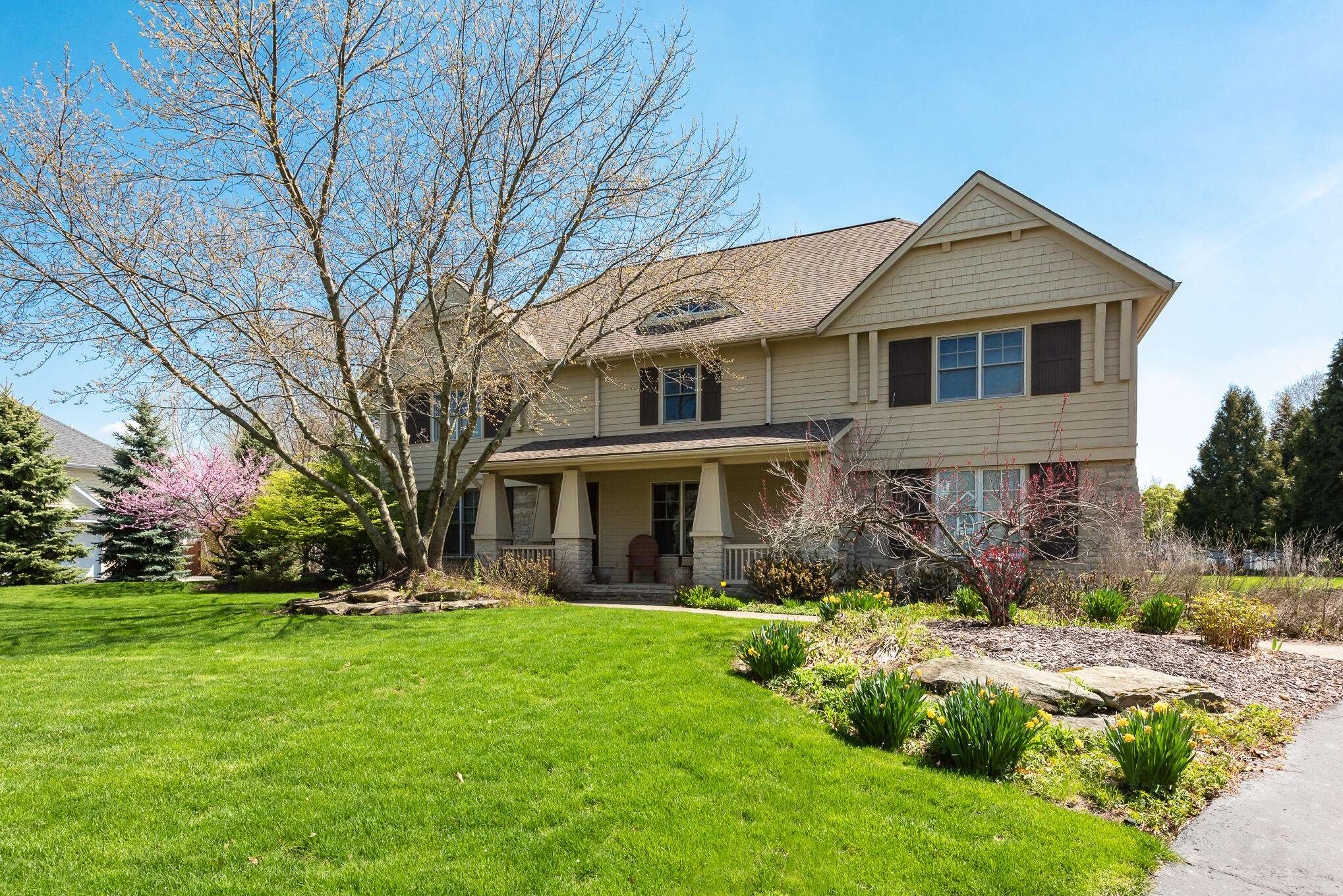 1820 Flowers Crossing DR NE #12, Grand Rapids Twp, MI 49525