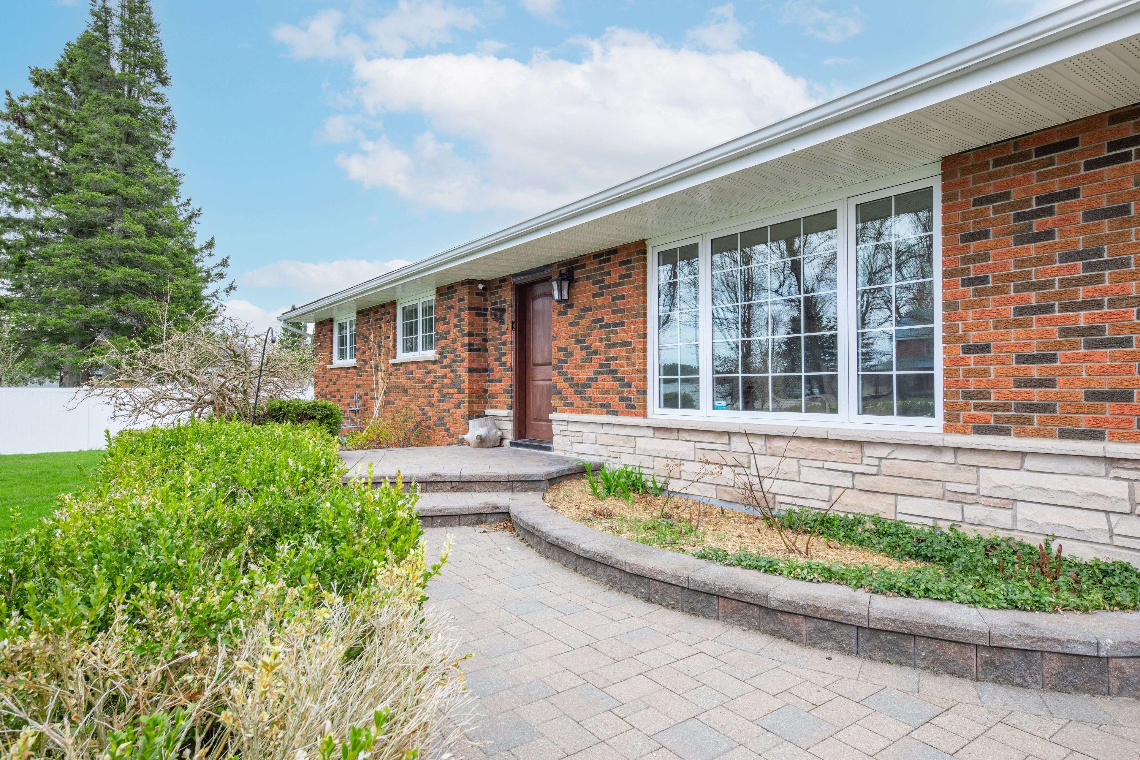 111 Balm Beach RD E, Tiny, ON L0L 2J0