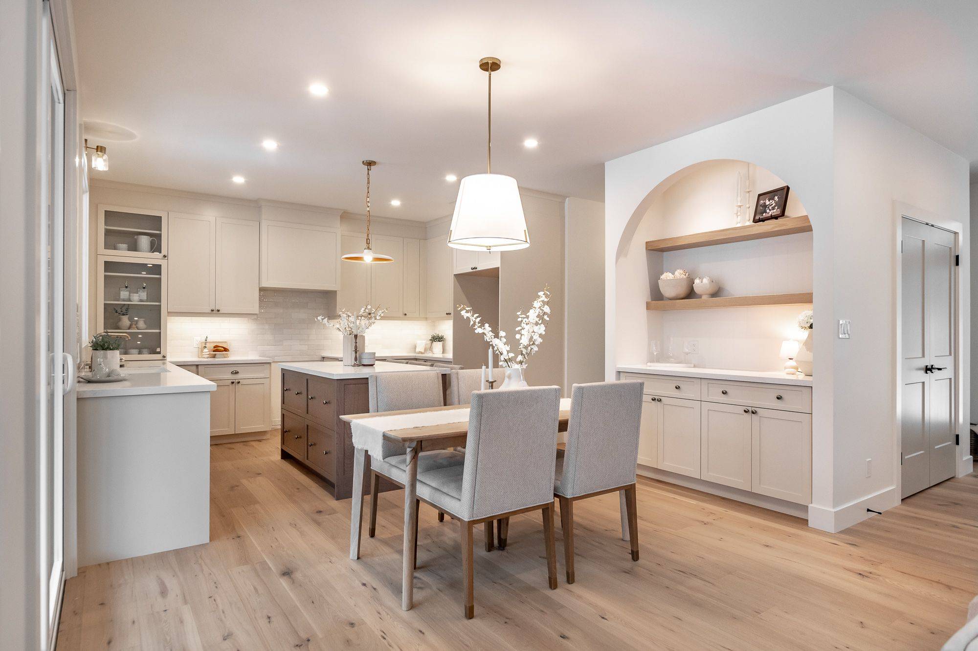 43 Bethune RD N, Huntsville, ON P1H 2J2