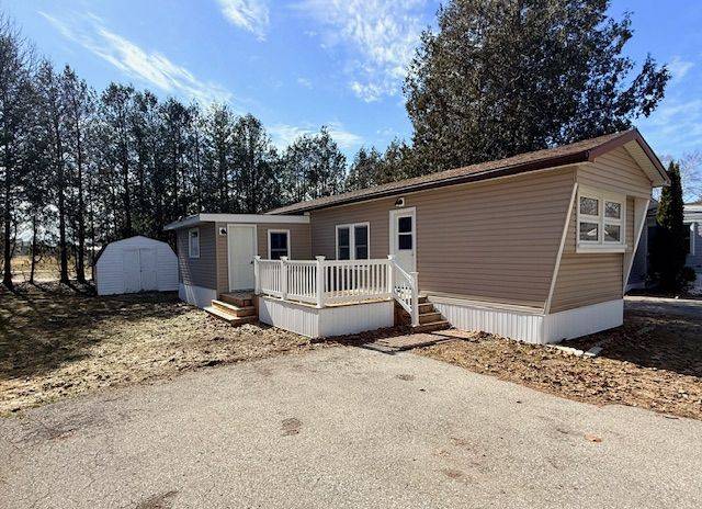 16 Bloomsbury DR, Ashfield-colborne-wawanosh, ON N7A 3Y3