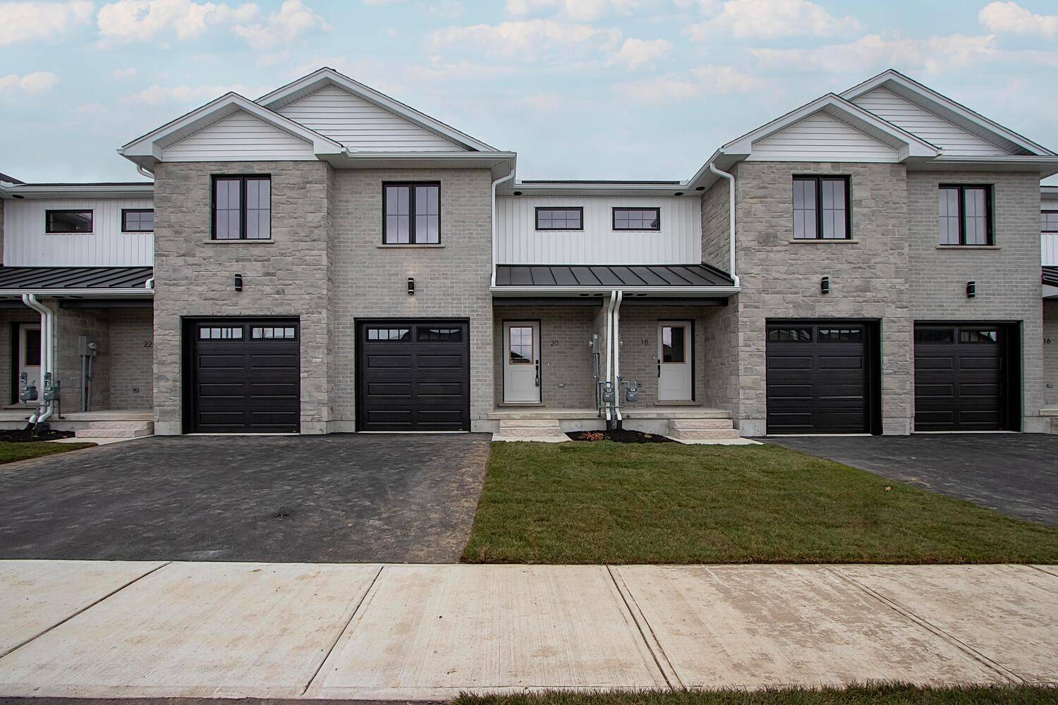 30 Linda DR, Huron East, ON N0K 1W0
