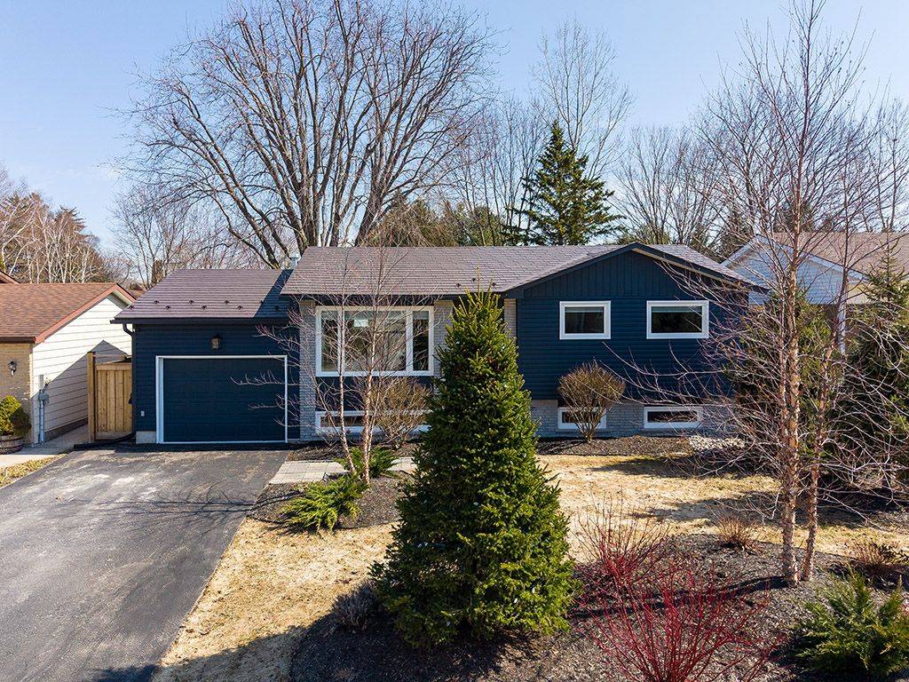 135 Orchard DR, Blue Mountains, ON N0H 2P0