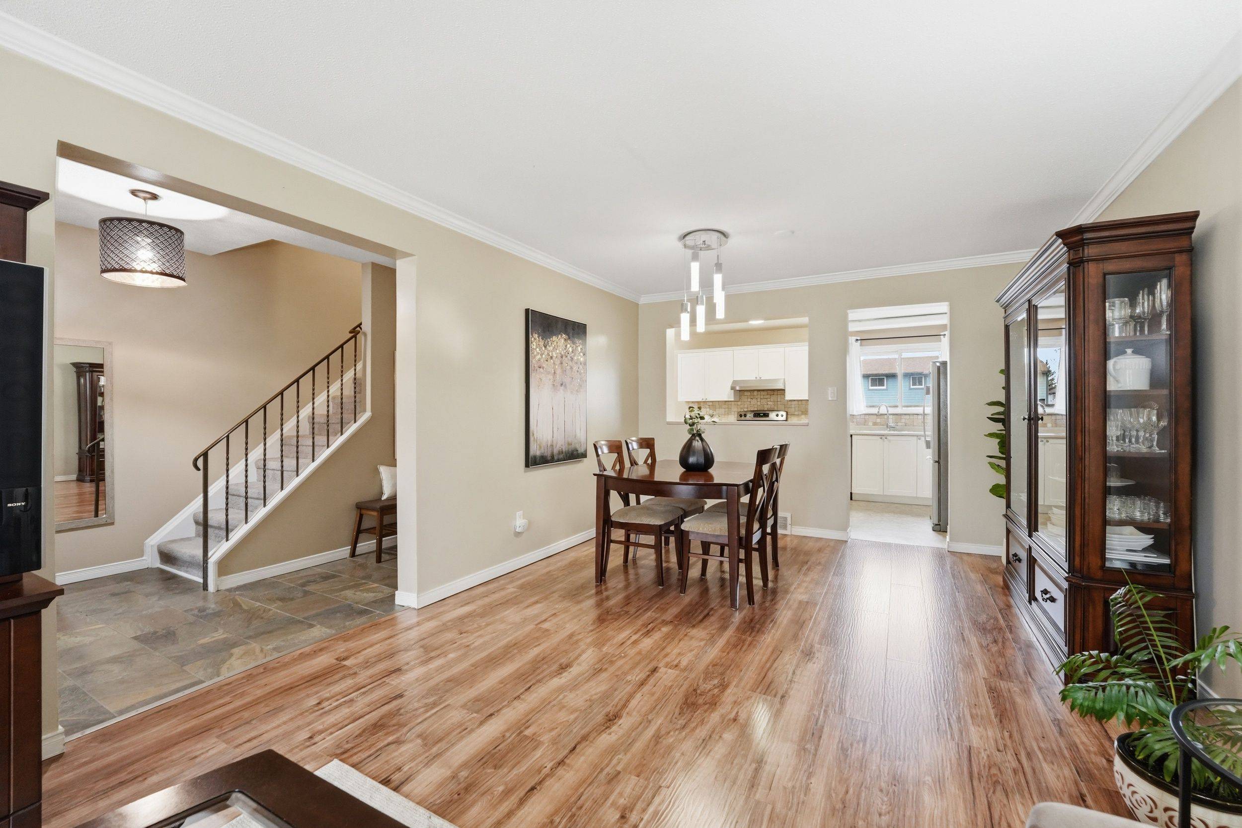 2336 Orient Park DR #59, Blackburn Hamlet, ON K1B 4N5
