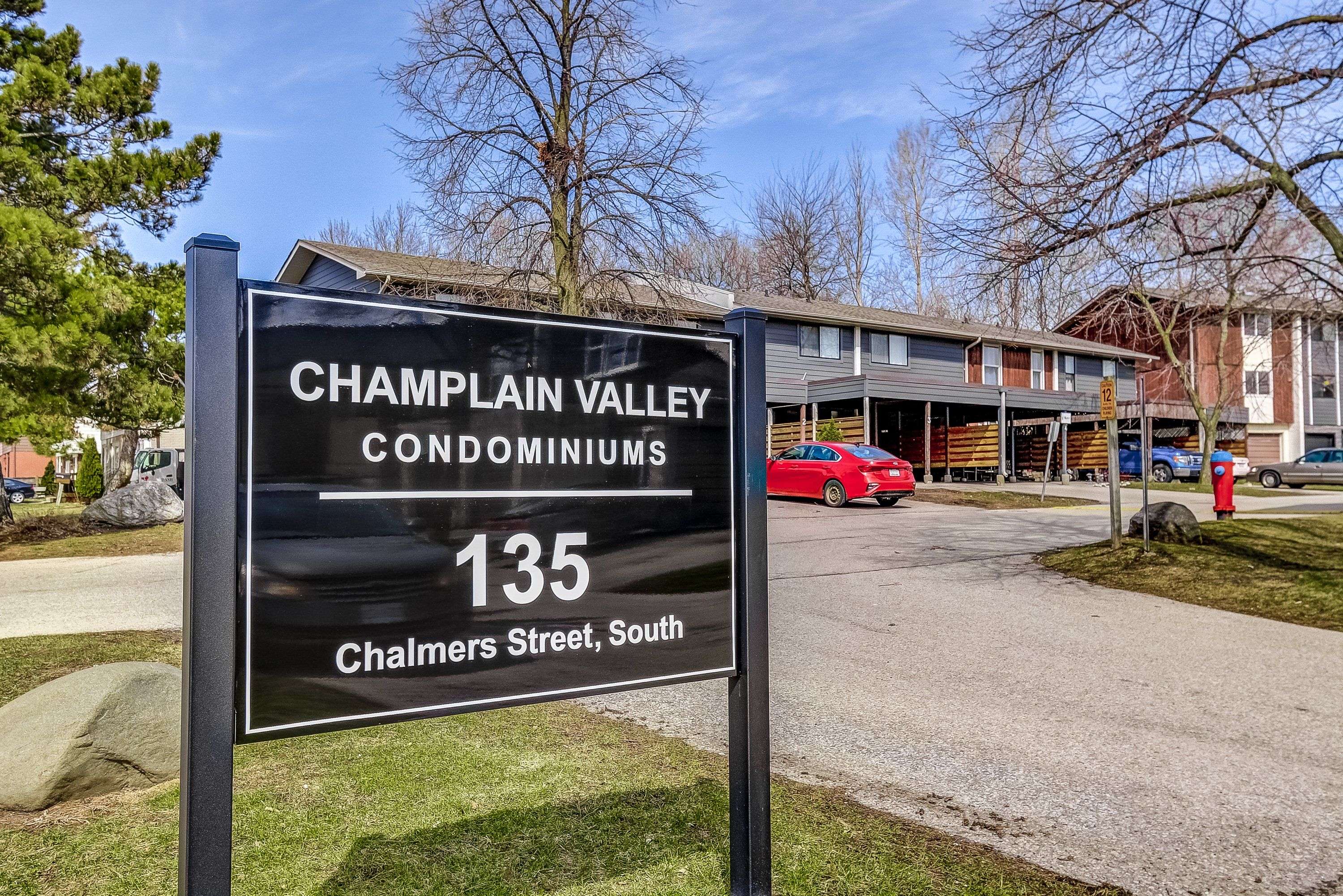 135 (18) Chalmers ST S, Cambridge, ON N1R 6M2