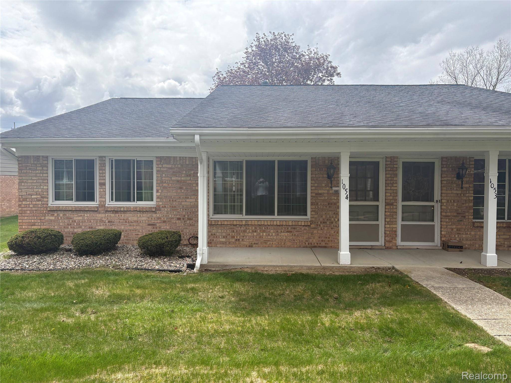 1054 Normandy Terrace, Flint Charter Township, MI 48532