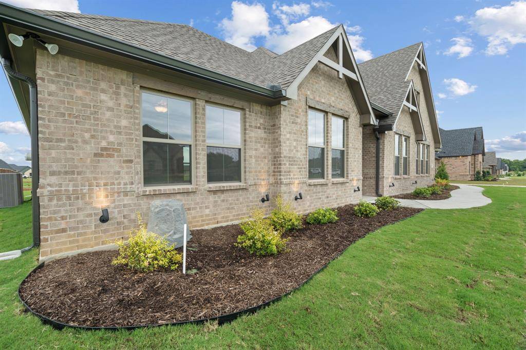 107 Moreland Street, Paradise, TX 76073
