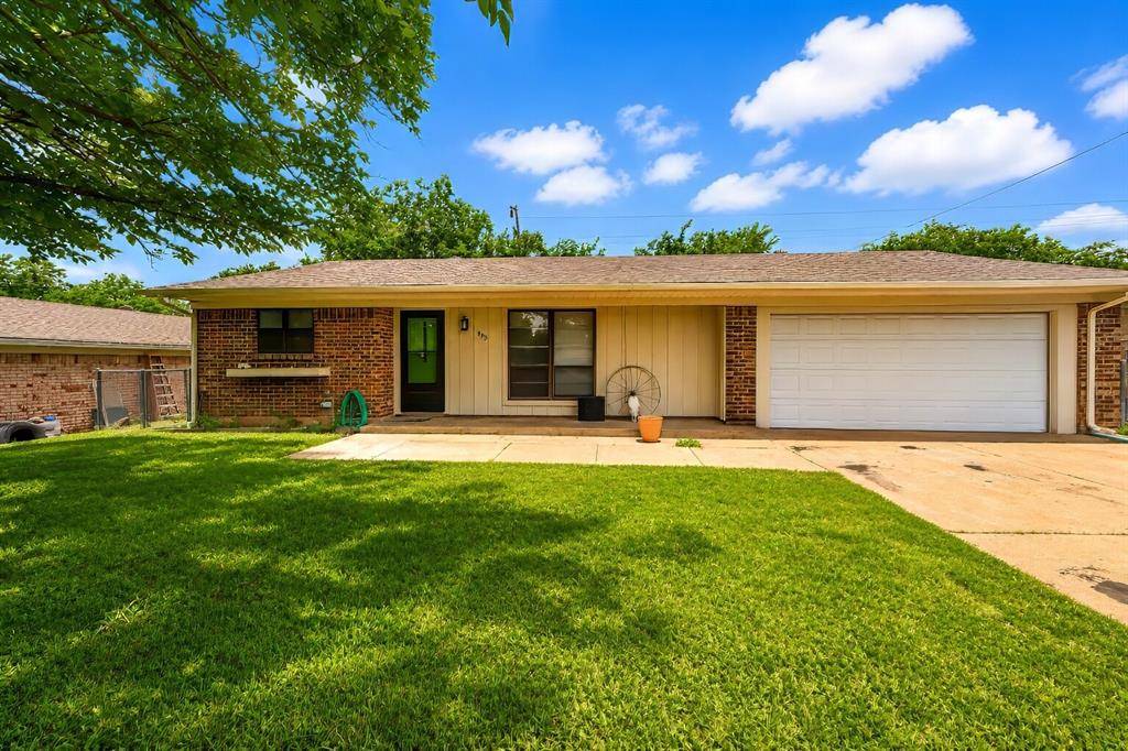 805 Long Drive, Mineral Wells, TX 76067
