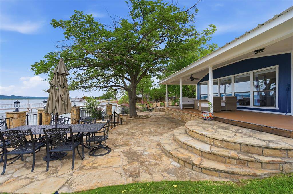 1633 Cedar Crest Loop, Graford, TX 76449
