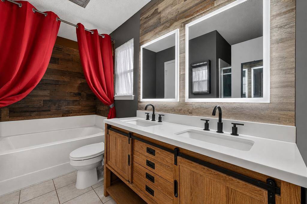 7205 Ashbourne Way, Fort Worth, TX 76133