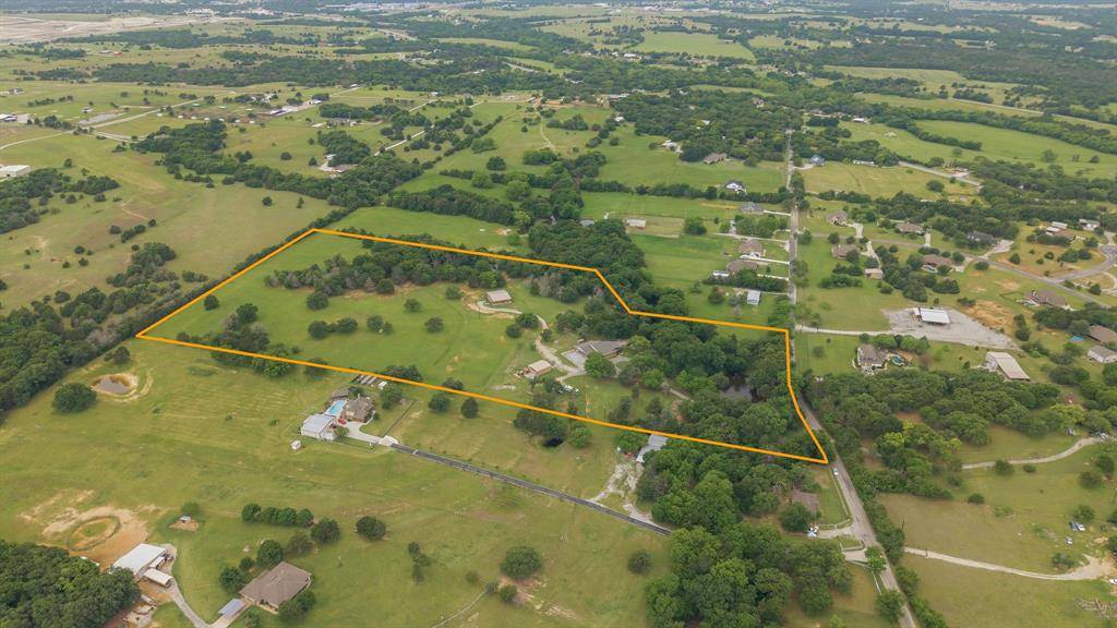 2403 County Road 2224, Decatur, TX 76234