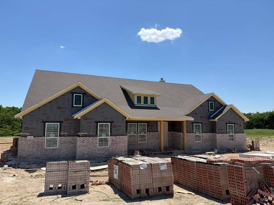 903 Perrin Lane, Van Alstyne, TX 75495