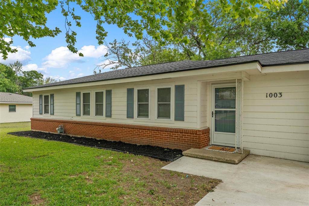 1003 Donlo Street, Robinson, TX 76706