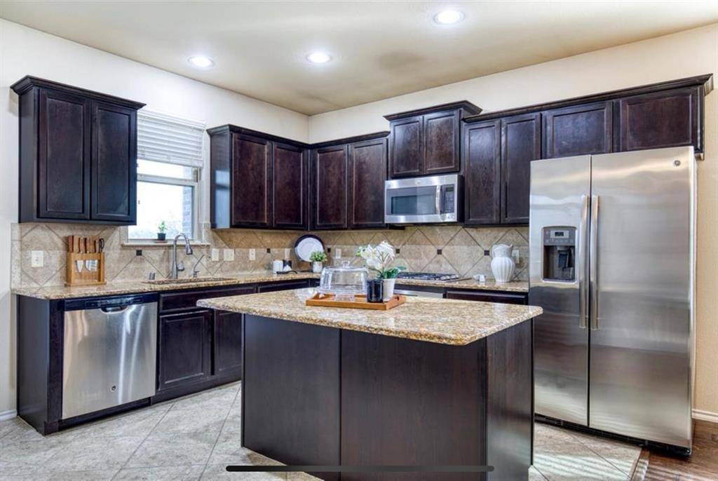 421 Hideaway Road, Mckinney, TX 75072