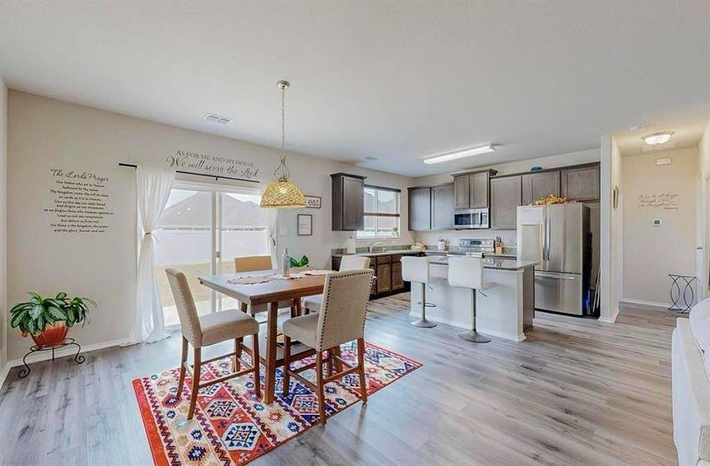 1637 Hinckley Avenue, Providence Village, TX 76227