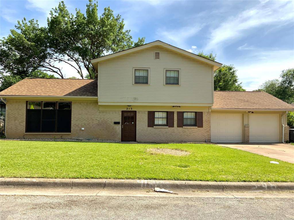 213 Georgian Road, Fort Worth, TX 76134