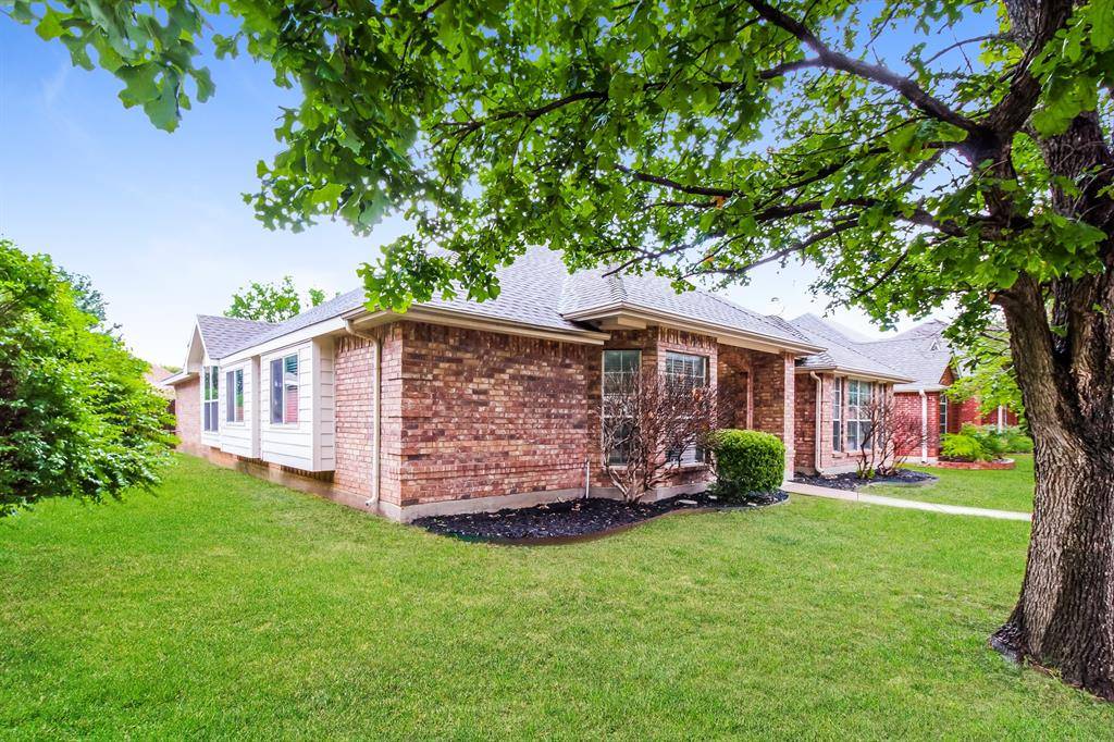 1233 Logan Drive, Lewisville, TX 75077