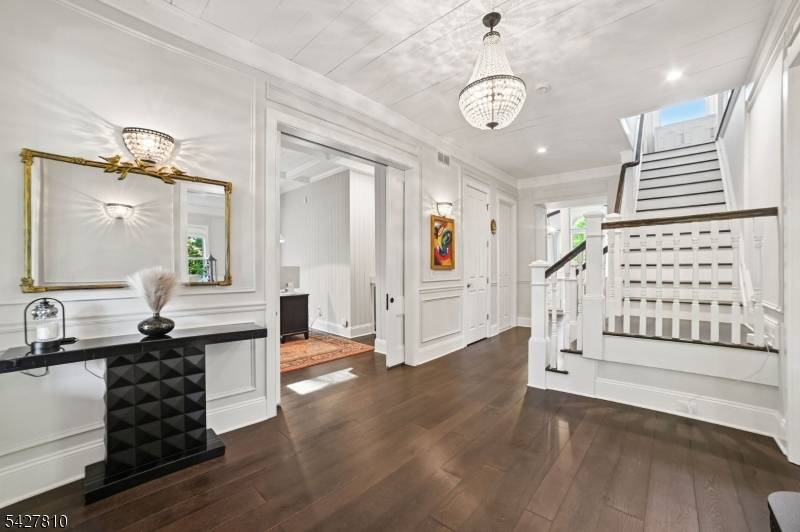 77 Kent Place Blvd, Summit City, NJ 07901