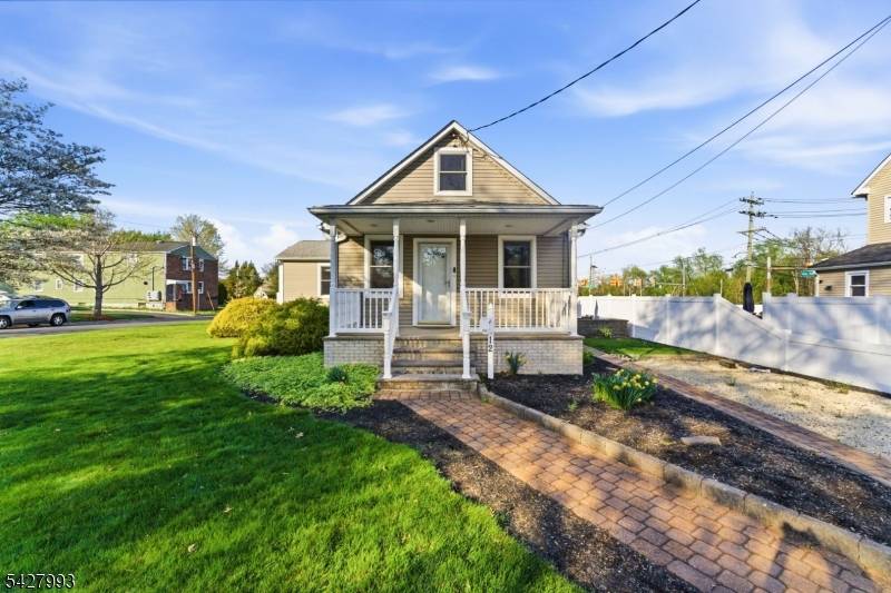 12 Driscoll St, Manville Boro, NJ 08835