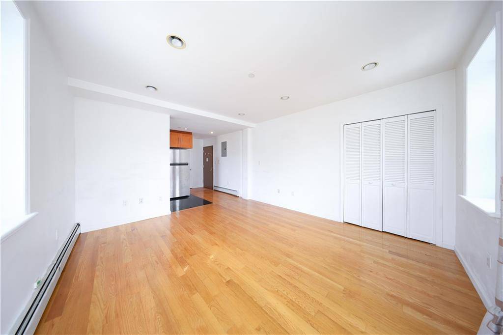 69 Bay 20th ST #3A, Brooklyn, NY 11214