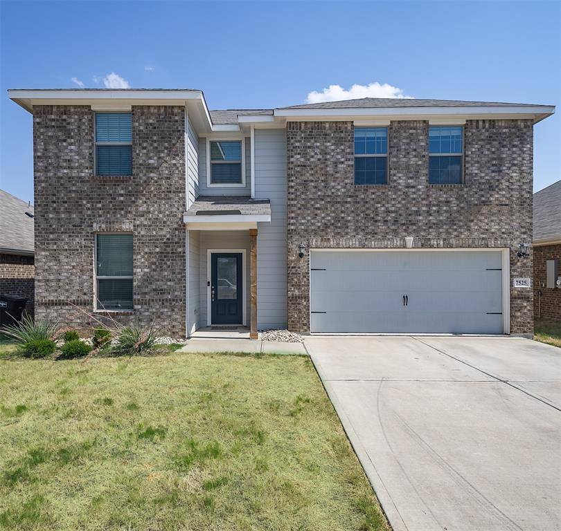 7525 Pleasant Oaks Street, Fort Worth, TX 76120