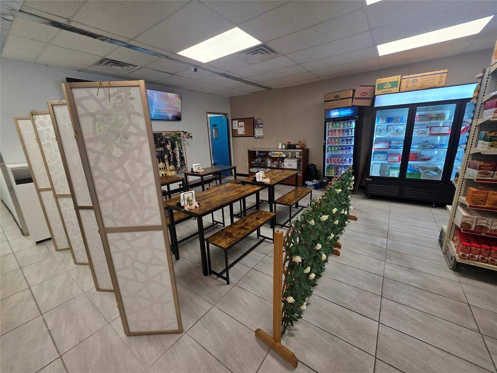 6700 Denton Highway #1, Watauga, TX 76148