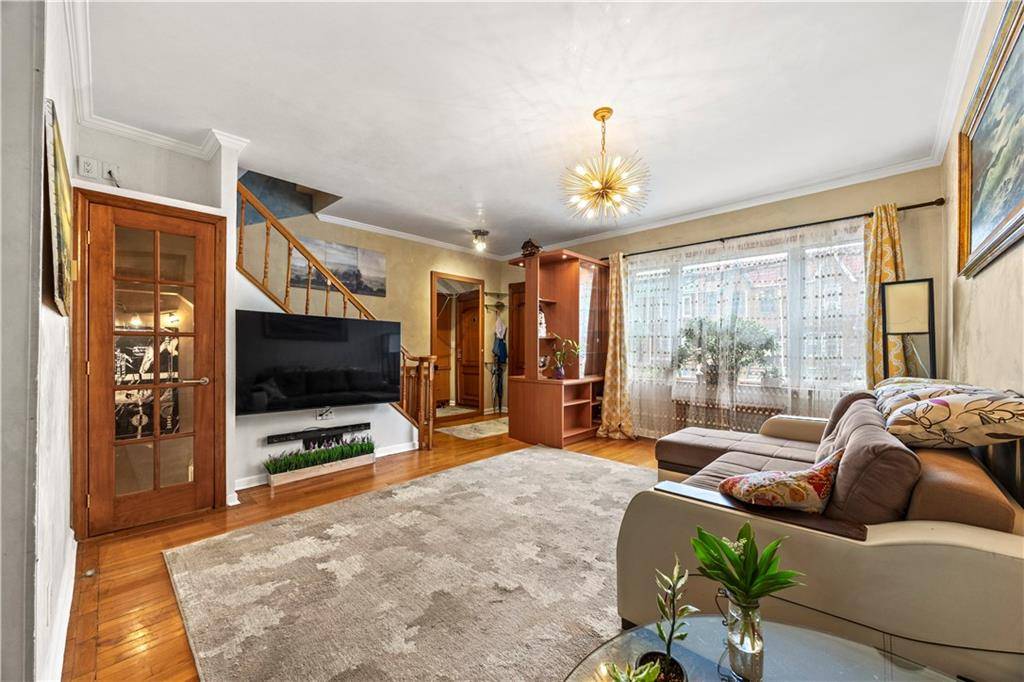 2028 East 34th ST, Brooklyn, NY 1234