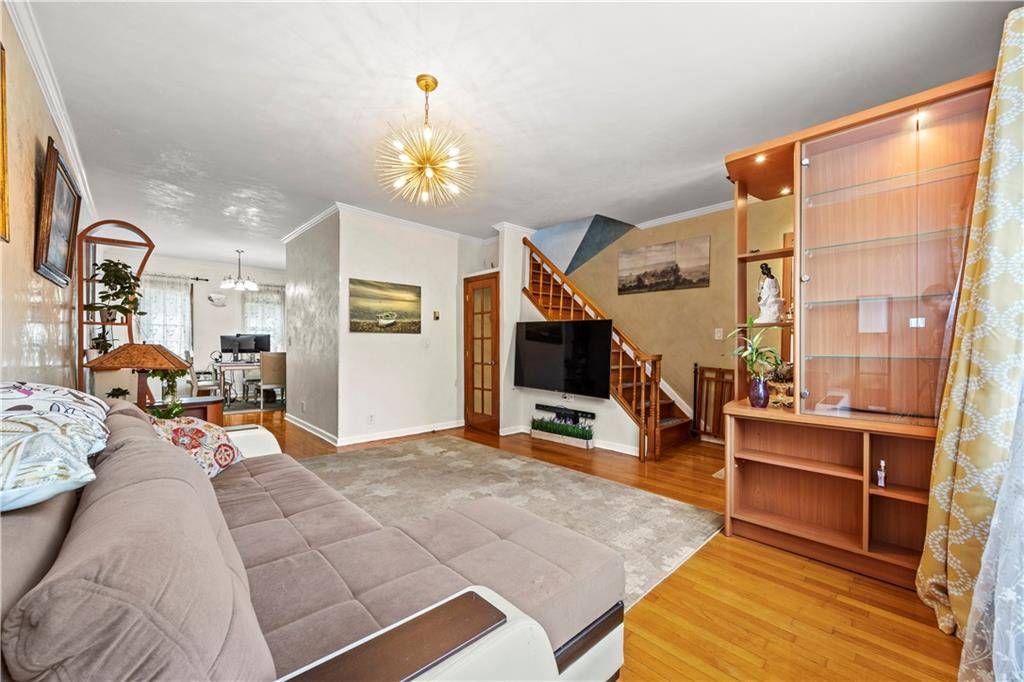 2028 East 34th ST, Brooklyn, NY 1234
