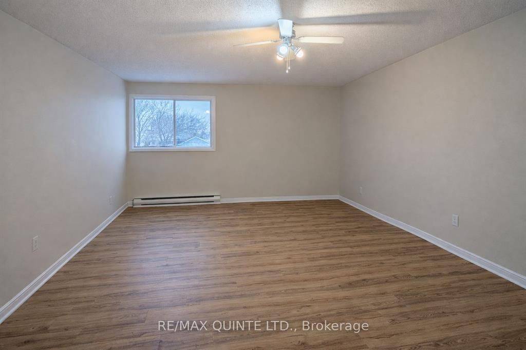 151 Industrial BLVD #27, Greater Napanee, ON K7R 3Y4