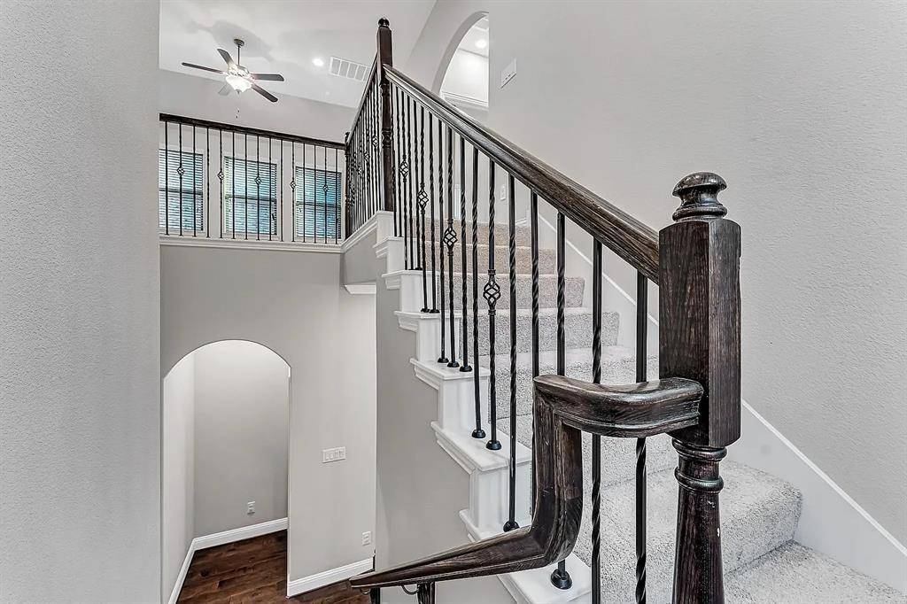 7023 Mammoth Drive, Irving, TX 75063