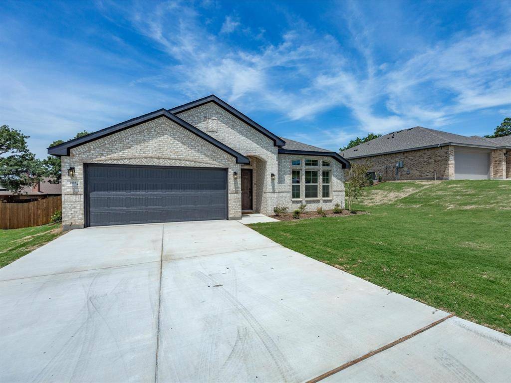 1537 Dresser Street, Graham, TX 76450