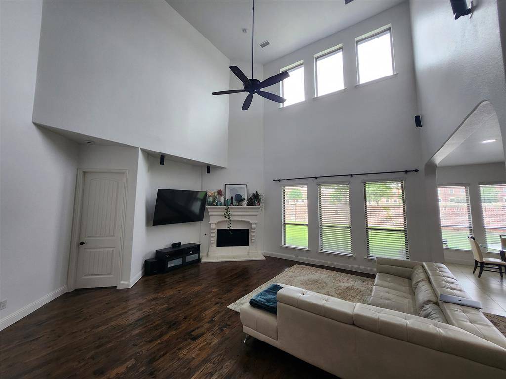 10647 Kingsford Lane, Frisco, TX 75035