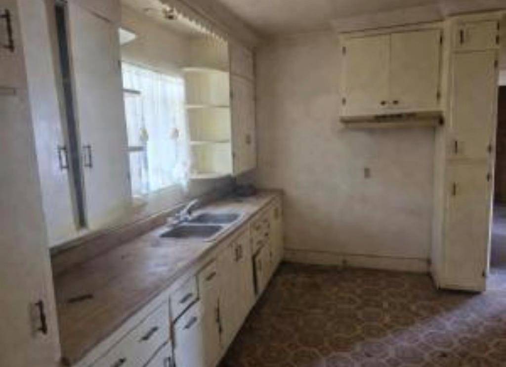 701 W Division Street, Fort Stockton, TX 79735
